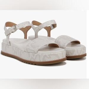 Naturalizer Women's Zane Ankle Strap Platform Casual Sandal/ beige snake